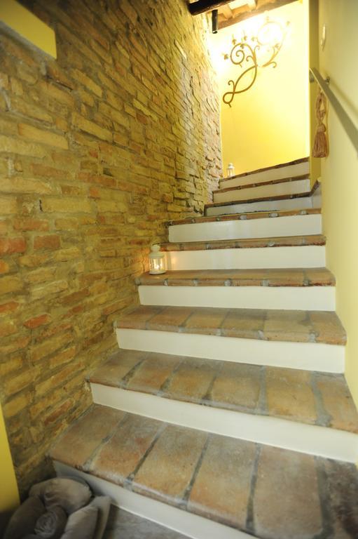 B&B Aurora Domus D'A-Mare Pesaro Exteriör bild