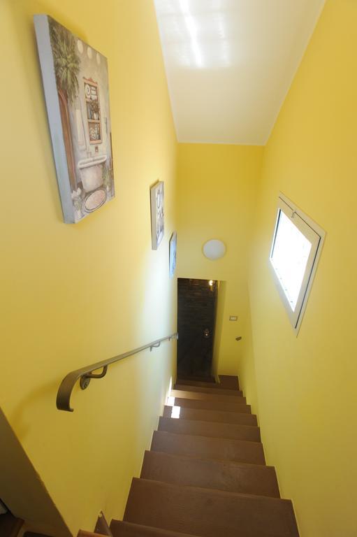 B&B Aurora Domus D'A-Mare Pesaro Exteriör bild