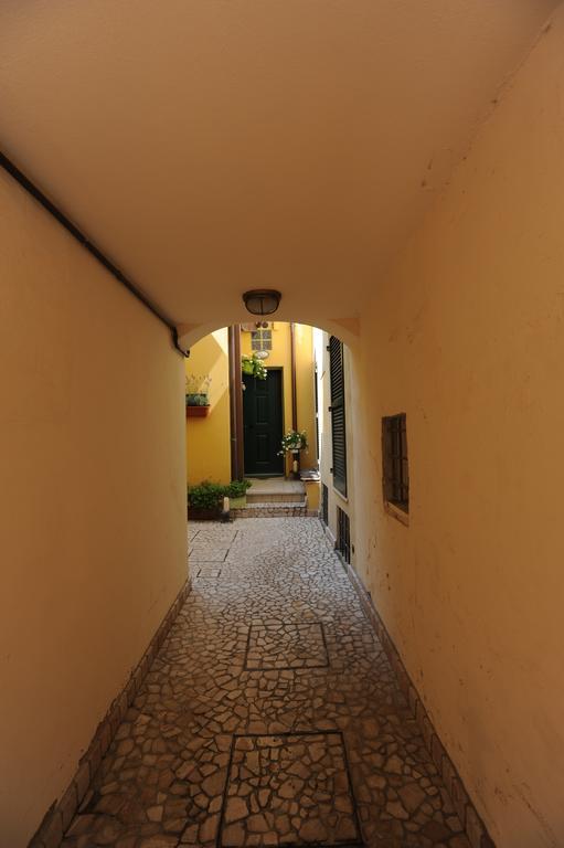 B&B Aurora Domus D'A-Mare Pesaro Exteriör bild